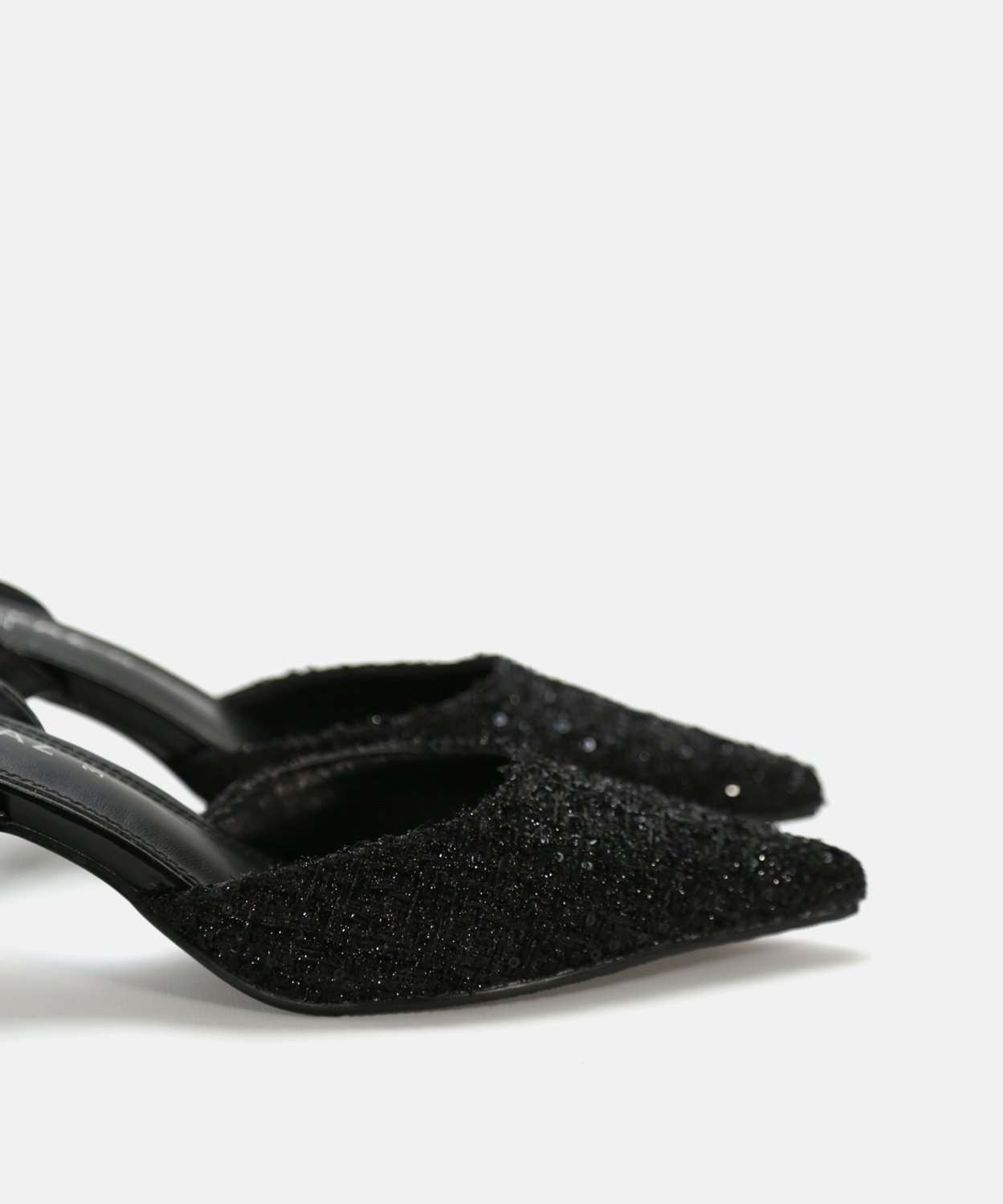 Zapato tac&oacute;n fino  image number null